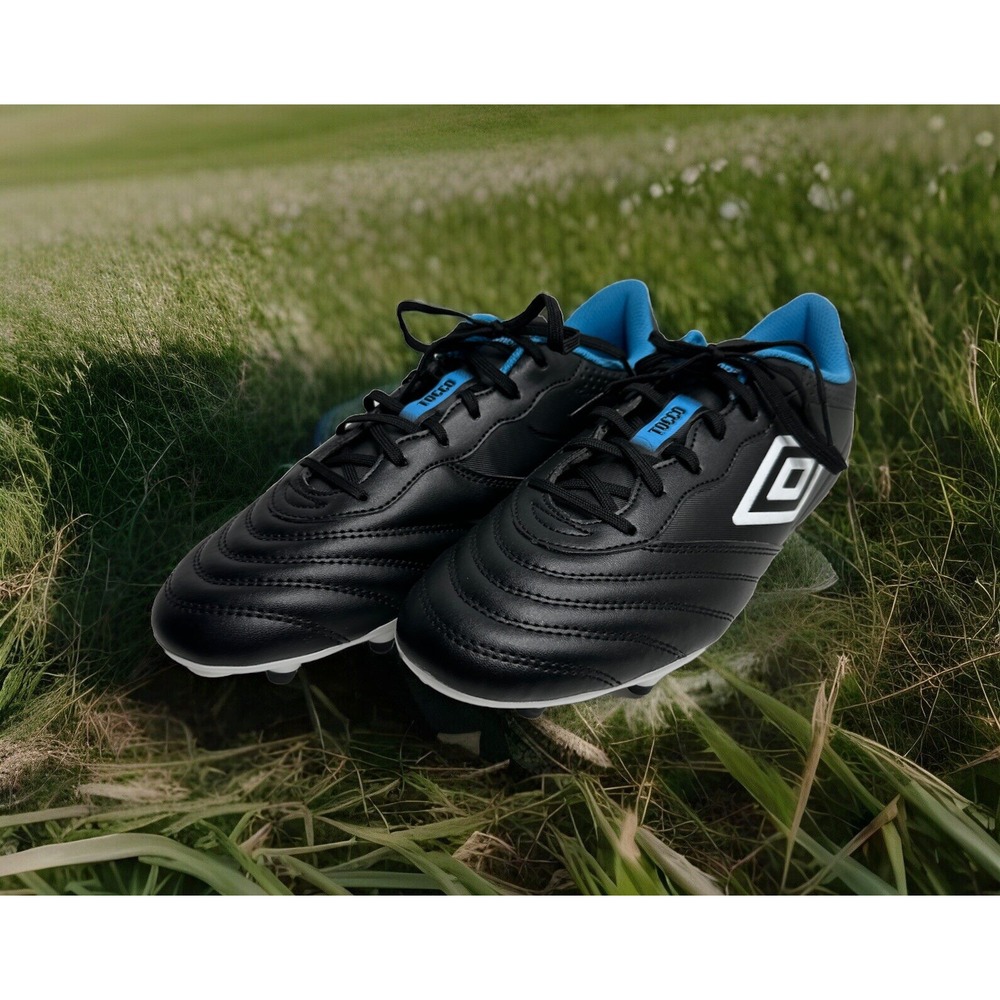 umbro Tocco III Club FG Soccer Cleats - Men's Size 9 **NEW**